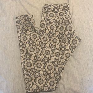 Lululemon mid rise leggings